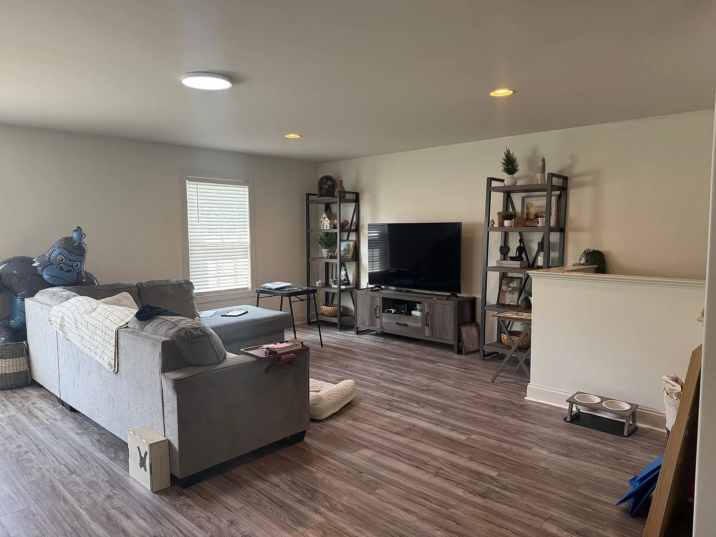 Located in Mechanicsburg, PA and within the Cumberland Valley School District, this 3-bedroom, 2.... — Photo 2