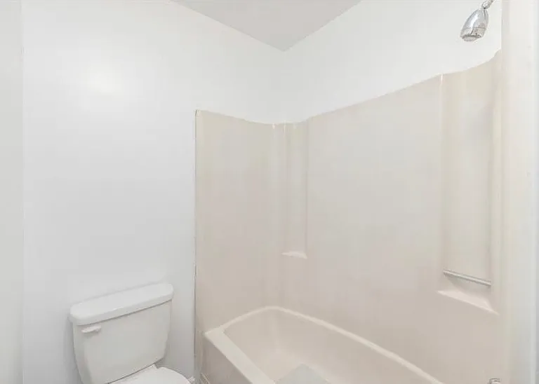 1803 Freeman St — Photo 7
