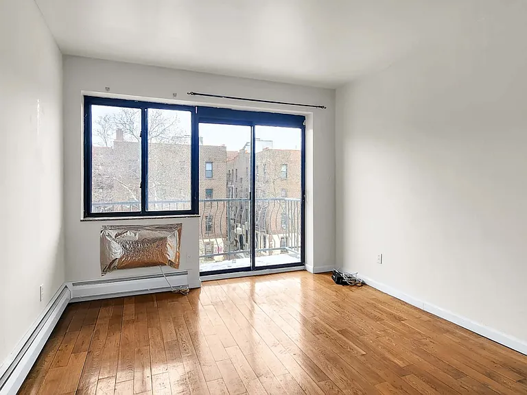 144-48 Roosevelt Ave #4C — Photo 3