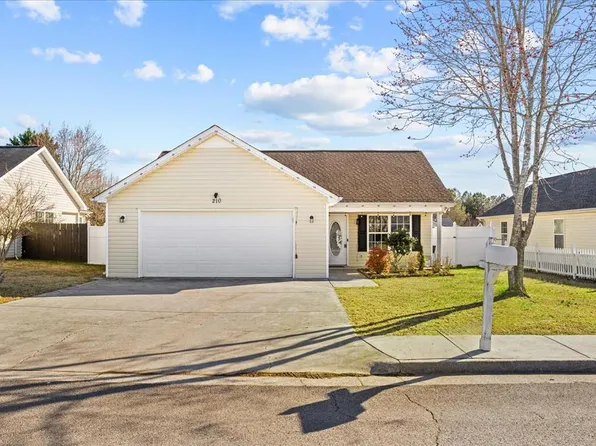 210 Periwinkle Way, Dalton, GA 30721