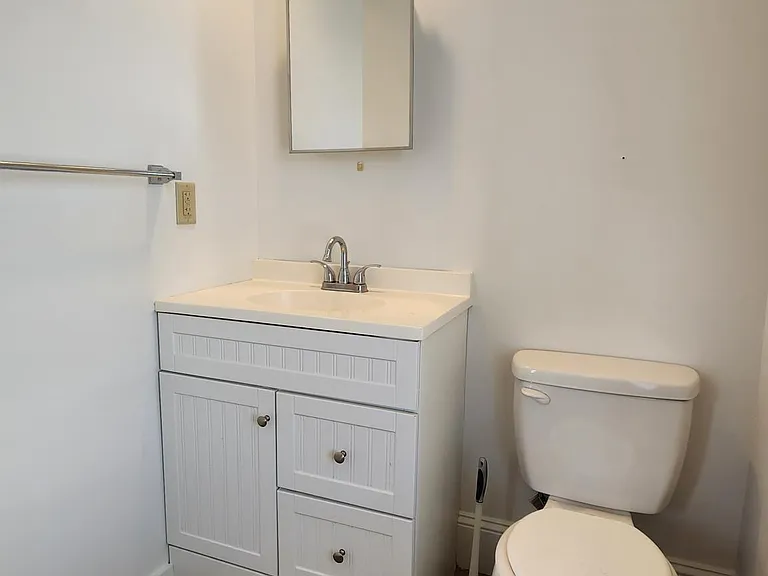 230 Scott Ave #A — Photo 23