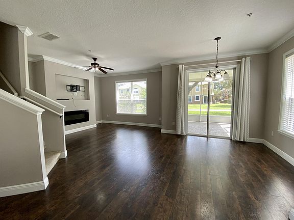 4th image of 1343 Broken Oak Dr #B