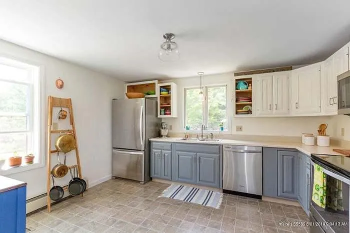 248 W Pownal Rd — Photo 1
