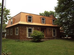 490 Town Park Rd, Harrisburg, IL 62946