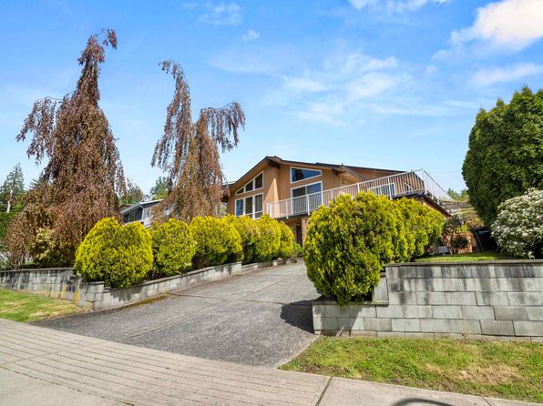 1060 Ayshire Dr, Burnaby, BC V5A 4A1