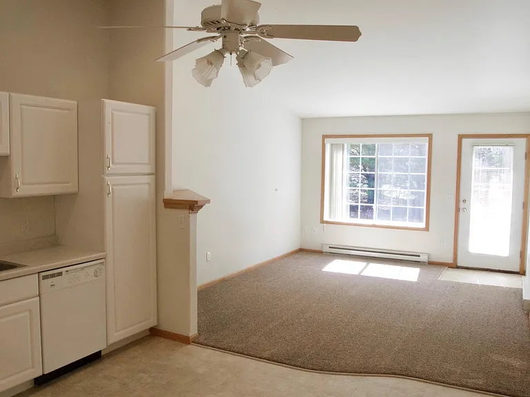 3330-40 Bluebird Ct — Photo 3