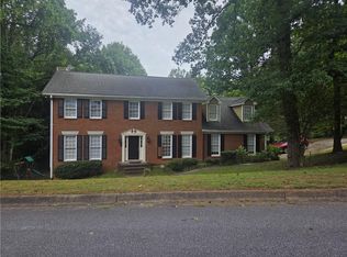 500 Calaveras Dr, Sandy Springs, GA 30350