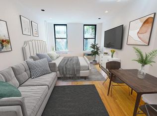 246 W 22nd St #A11, New York, NY 10011
