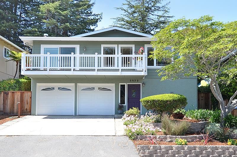1st image of 5479 Golf Dr