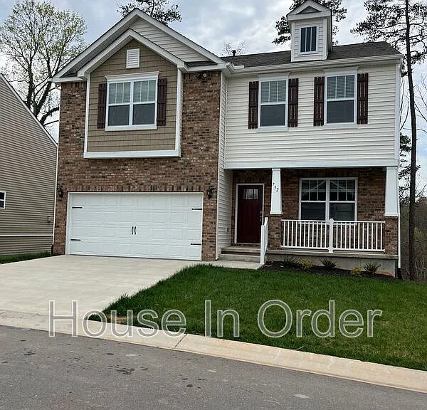 732 Fountain Park Blvd — Photo 1