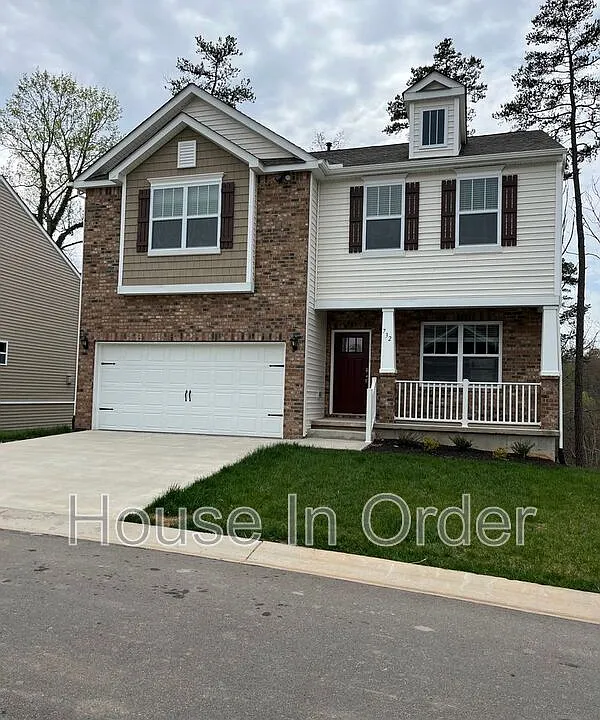 732 Fountain Park Blvd