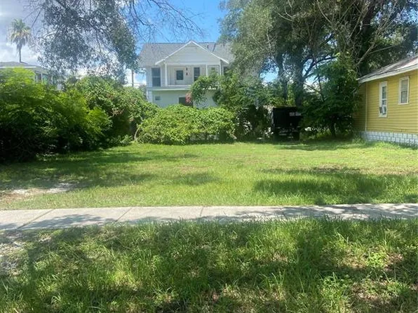 1049 13th Ave S #32, Saint Petersburg, FL 33705