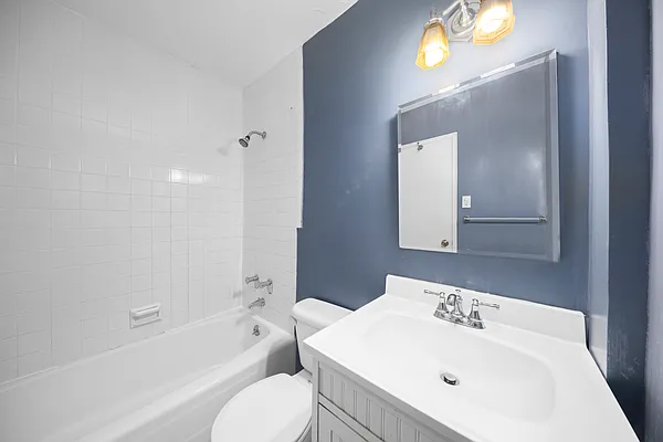 Sold by Douglas Elliman | media 18