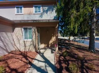 6379 Hunter Pointe St, Westland, MI