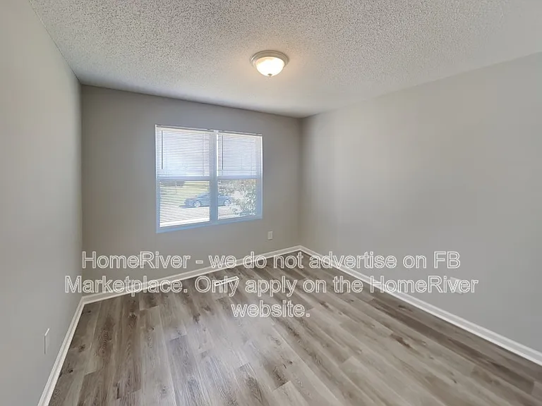 515 Creekview Dr — Photo 13