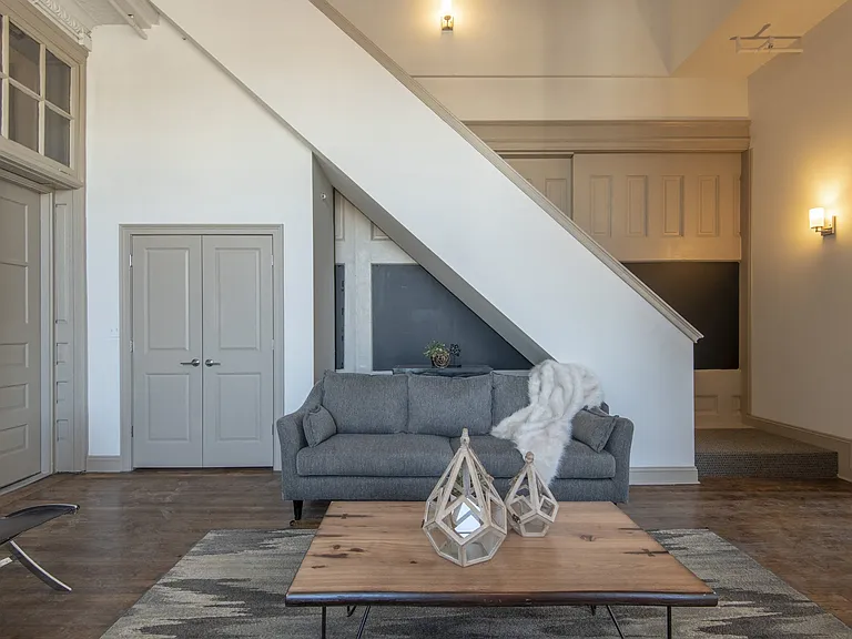 1619 Living Room 5