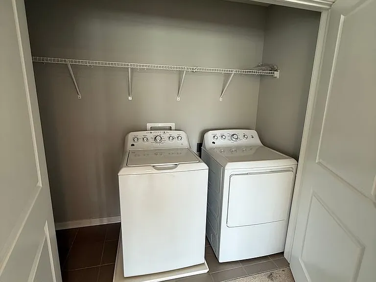 6053 Miranda Ln — Photo 23