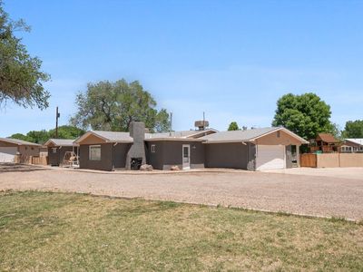 550 Esperanza Dr, Bosque Farms, NM, 87068