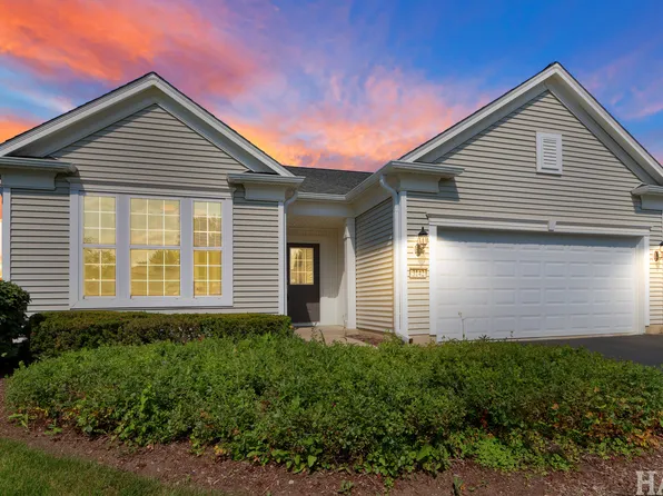 3142 Ravinia Cir, Mundelein, IL 60060