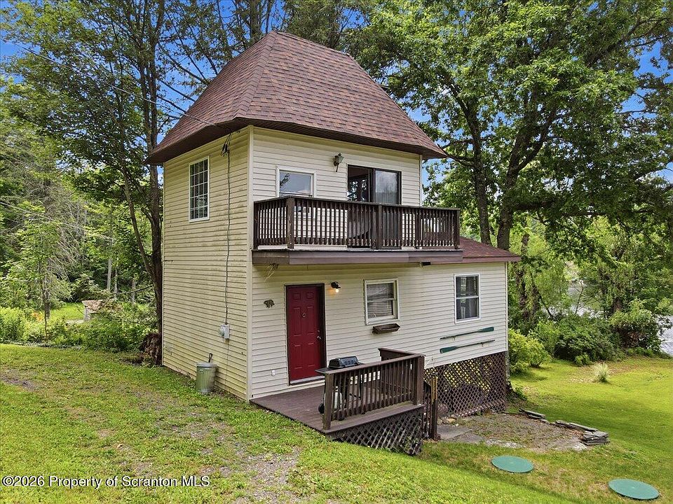 1st image of 286 N Lake Rd