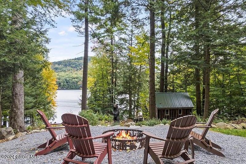 2nd image of 24 Lake Nebo Road