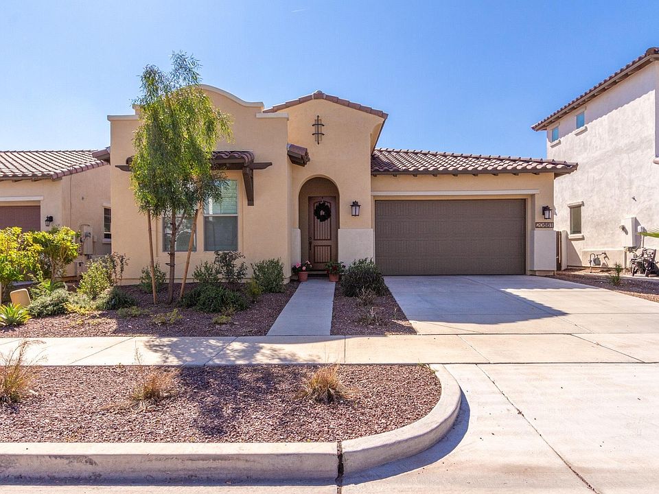 1st image of 20661 W Valley View Dr