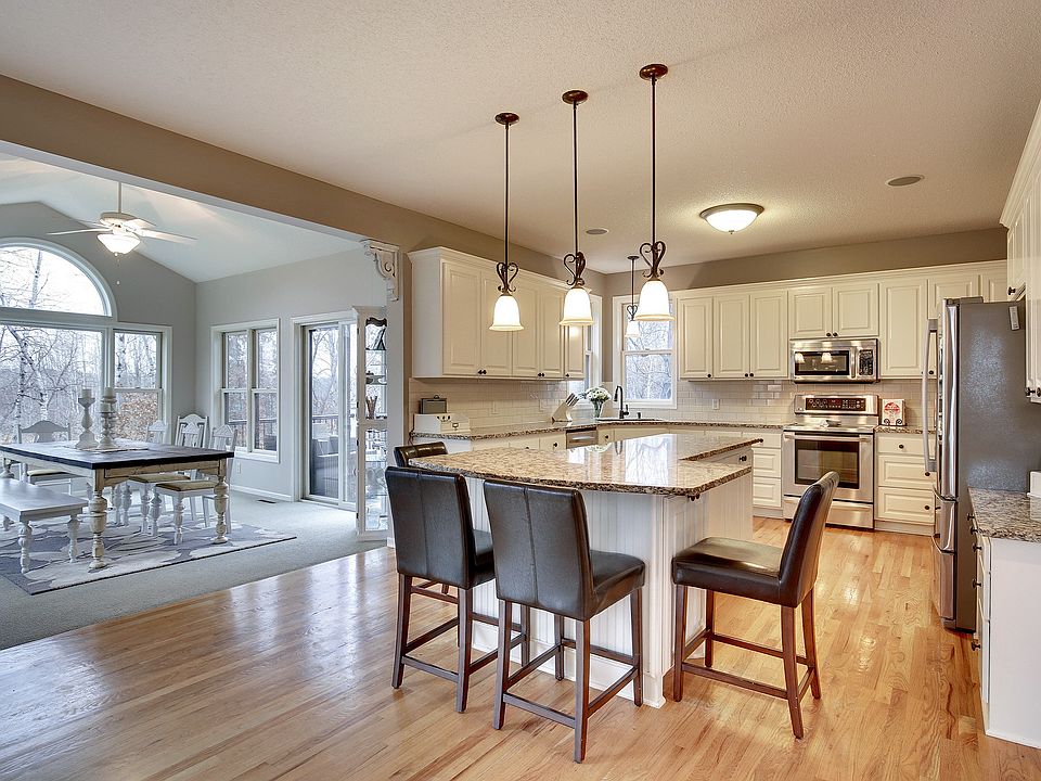 1st image of 10572 Sanctuary Dr NE