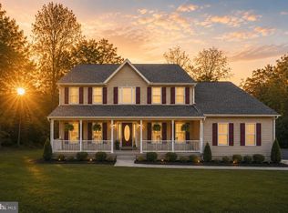 36 Crestwood Ln, Stafford, VA 22554