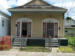 1st image of 2225 Amelia St
