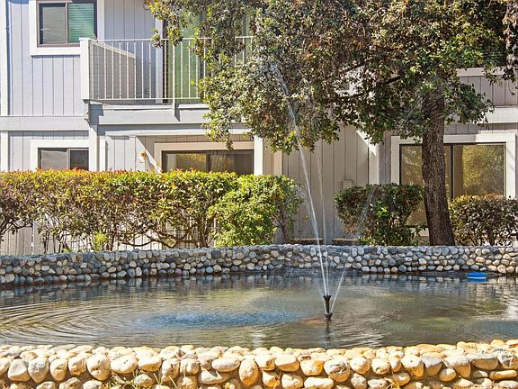 3rd image of 74 Hector Lane