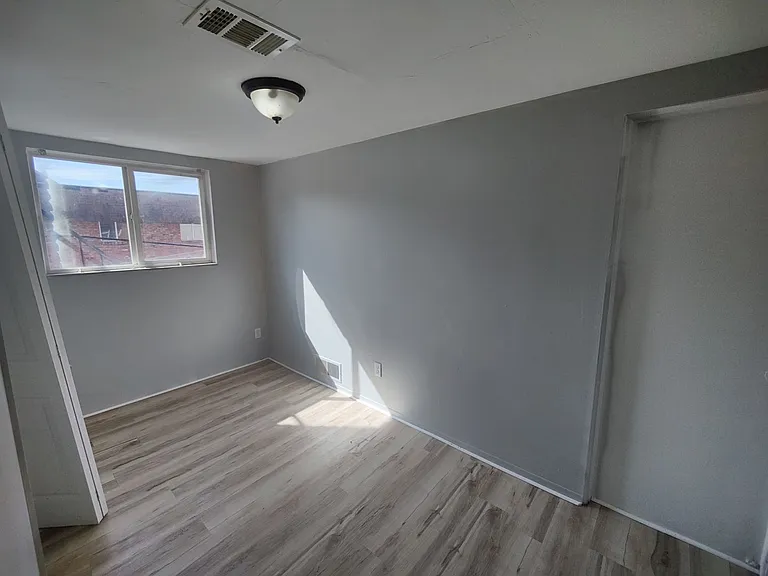 742 Ohio Ave — Photo 13