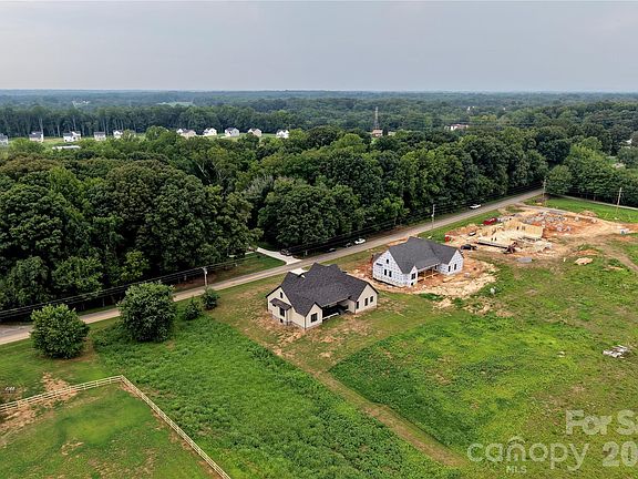 2nd image of 363 New Salem Rd