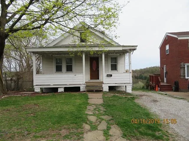 424 Dailey Rd photo 1