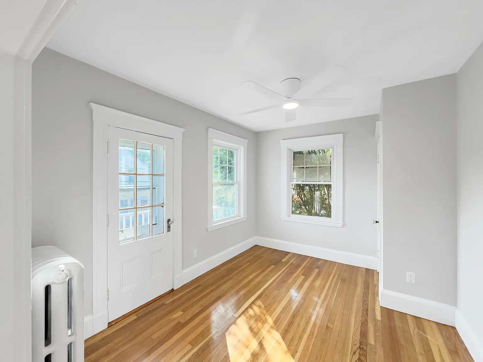 2 bed, 1.0 bath, $2,850 — Photo 4