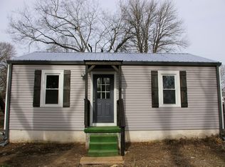 321 Oakwood Rd, Tullahoma, TN 37388