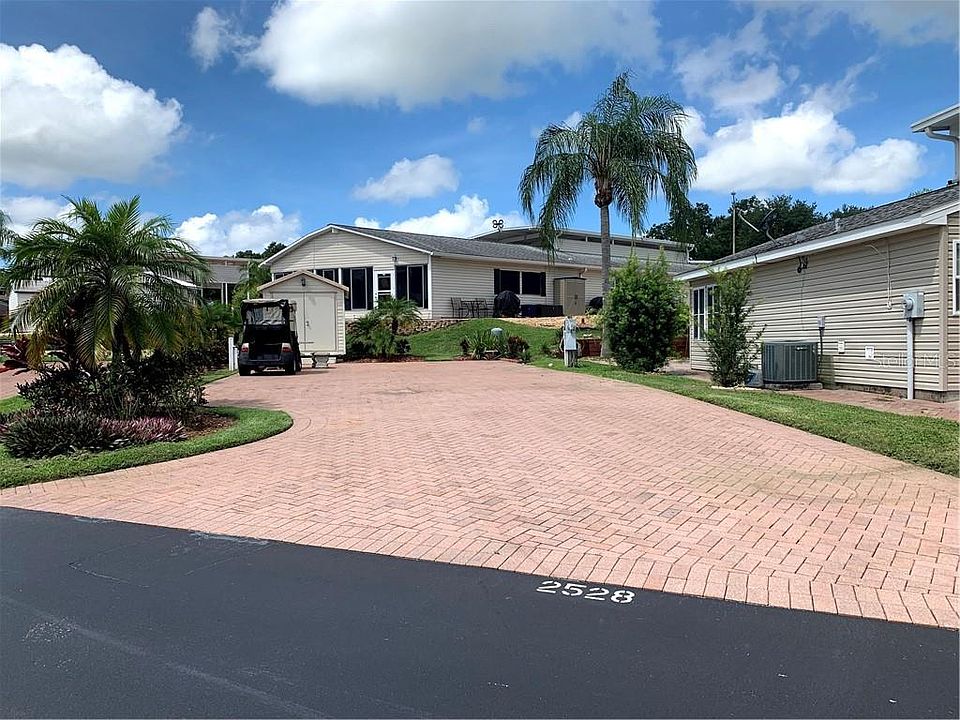 2nd image of 2528 Saint George Dr