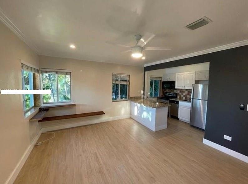 1st image of 8201 Byron Ave #15