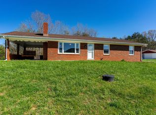 1088 Foster Rd, Thaxton, VA 24174