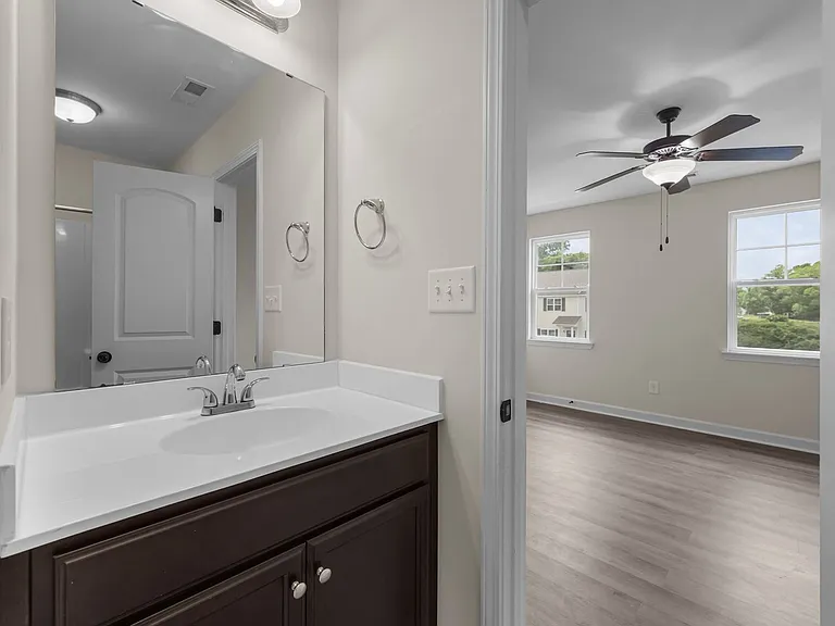 602 Justice Farm Dr — Photo 16