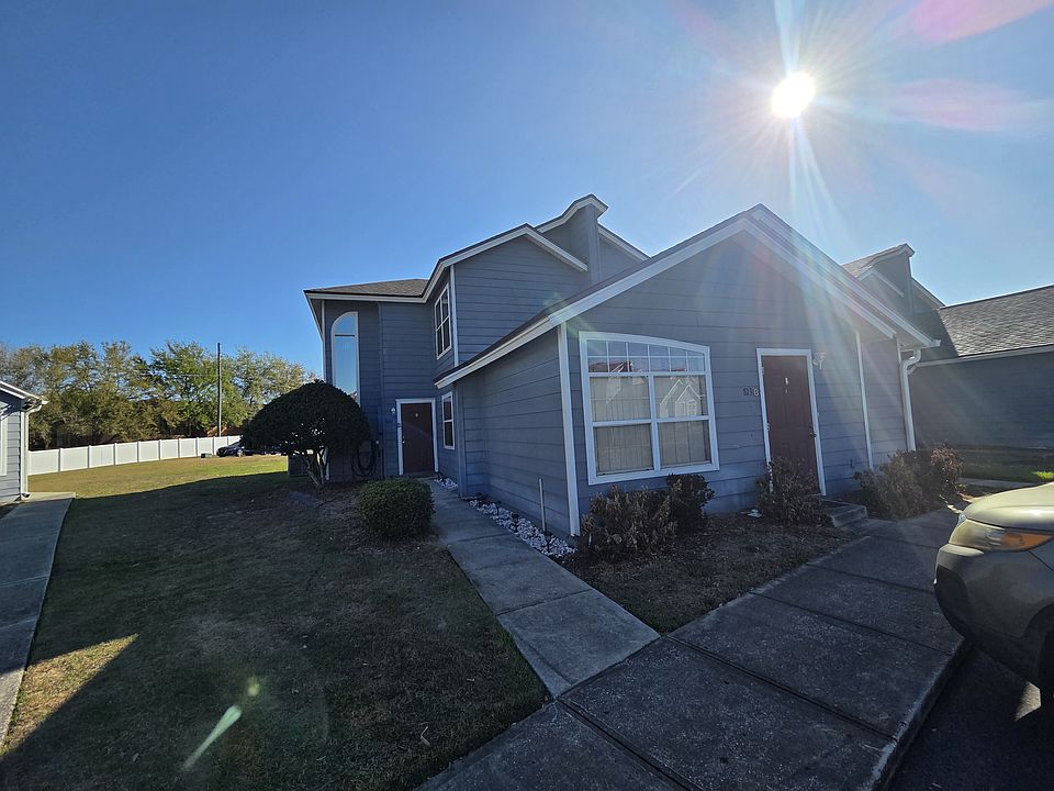1st image of 803 Caribbean Dr #A