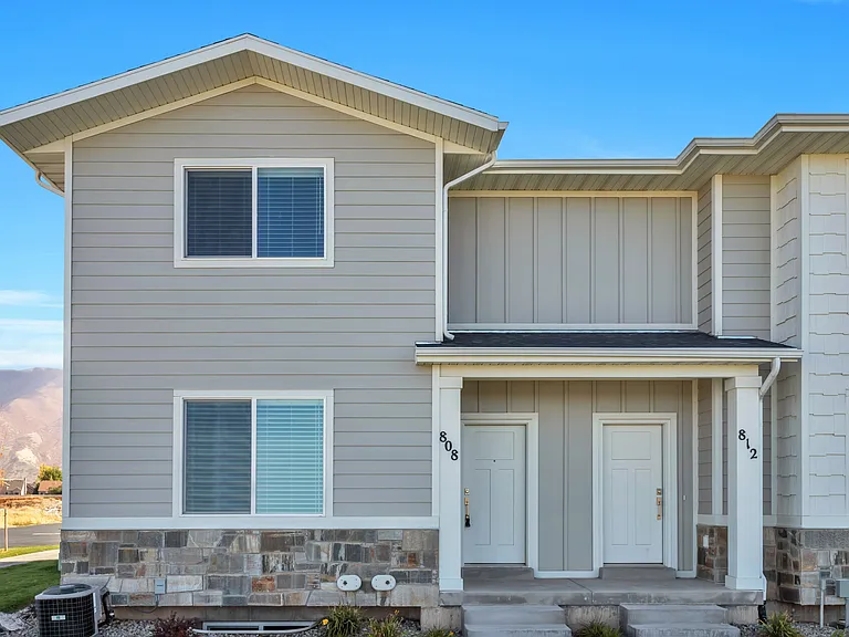 808 S 1710 E — Photo 17