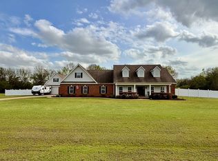 346 Williams Pl, Columbus, MS 39702