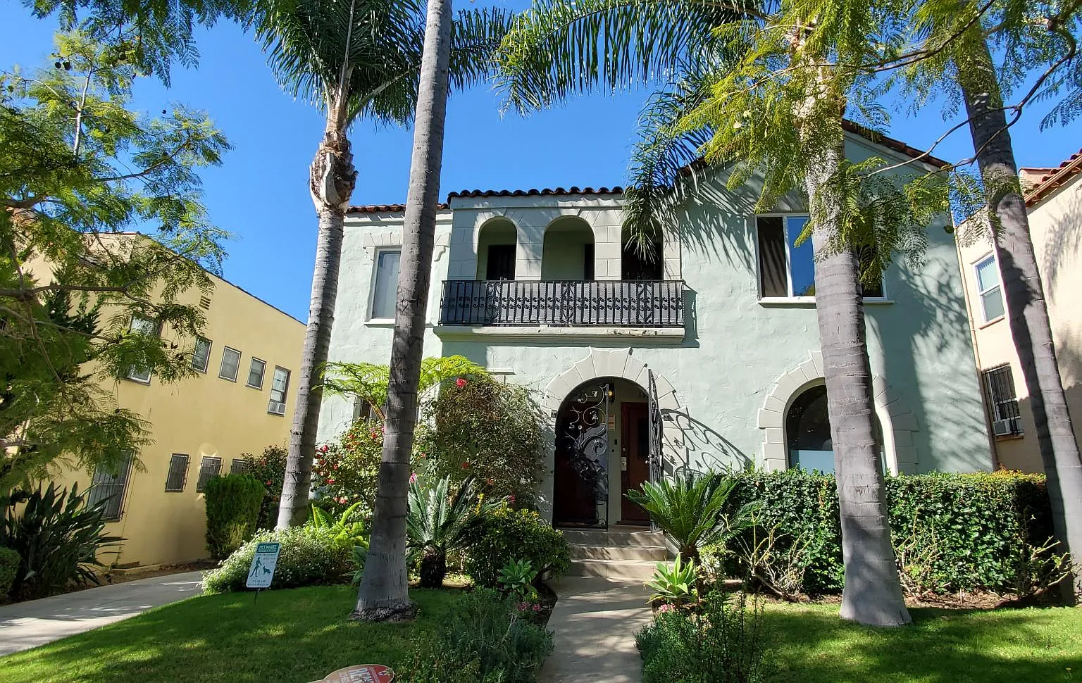 2 bed, 1400 sqft, $3,995 — Photo 1