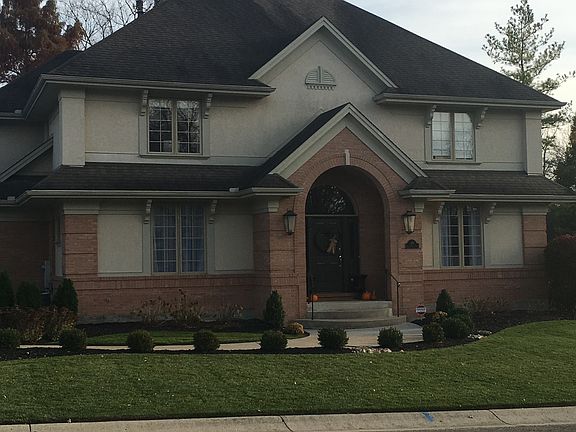 2nd image of 40 Aspen Woods Dr