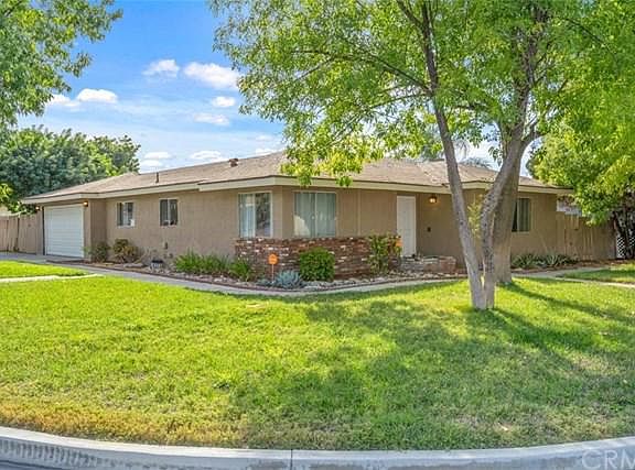 5th image of 40785 Malibar Ave