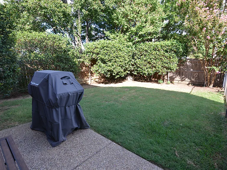 2412 Clearwood Ln — Photo 28