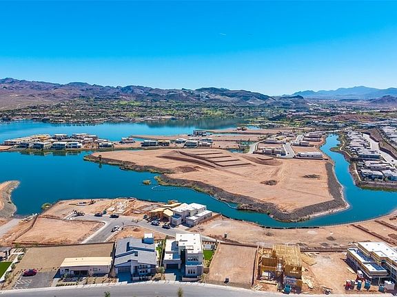 3rd image of 393 Faro Di Portofino Ct