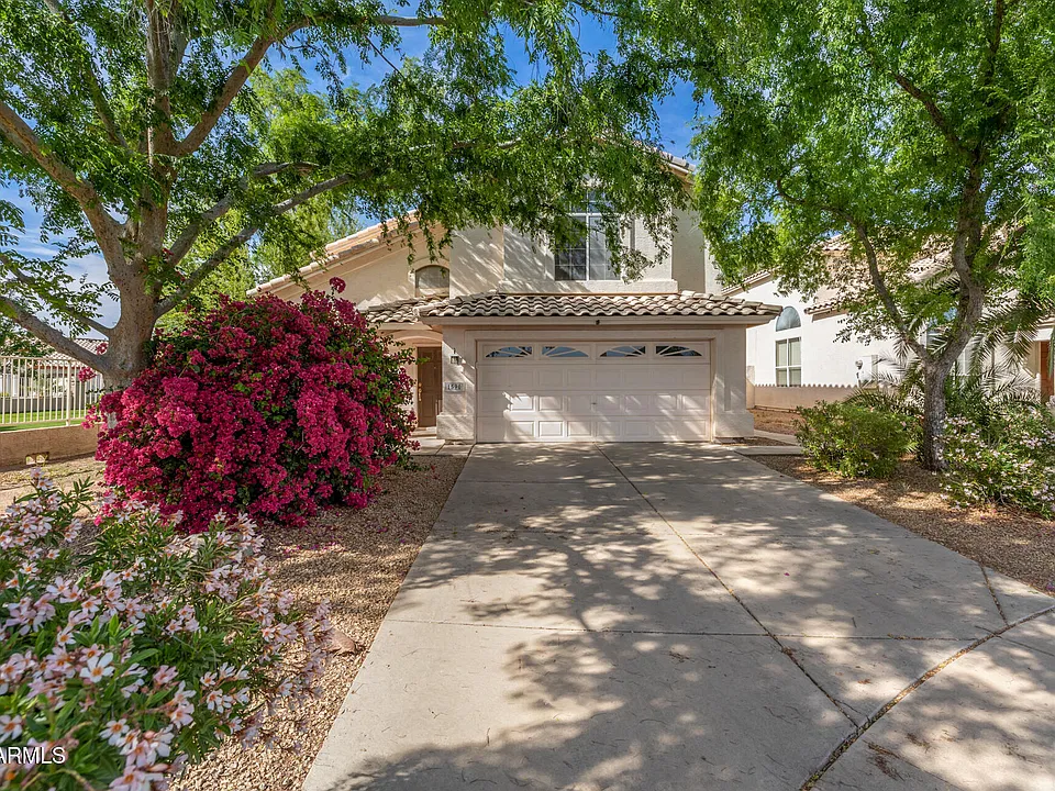 1590 W Dublin Ct