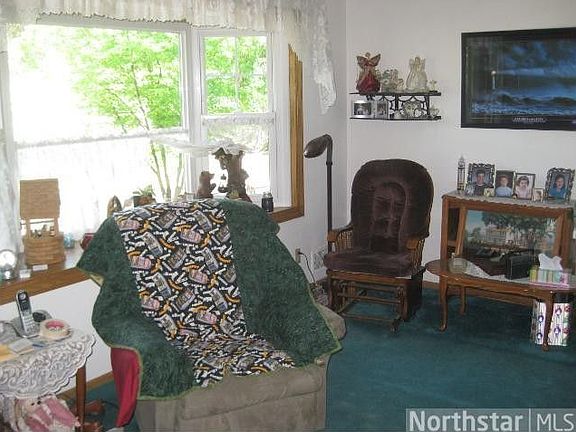 5th image of 543 Greenway Ave N