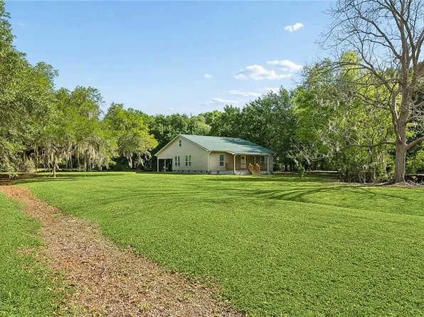 2101 Kings Ct, Saint Bernard, LA 70085